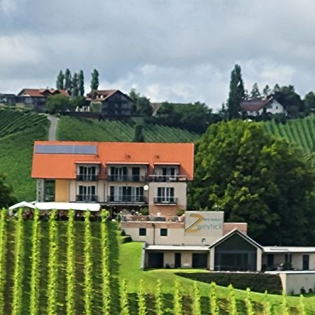 Zweytick Gaestezimmer Weingut Рач-ан-дер-Вайнштрассе Экстерьер фото