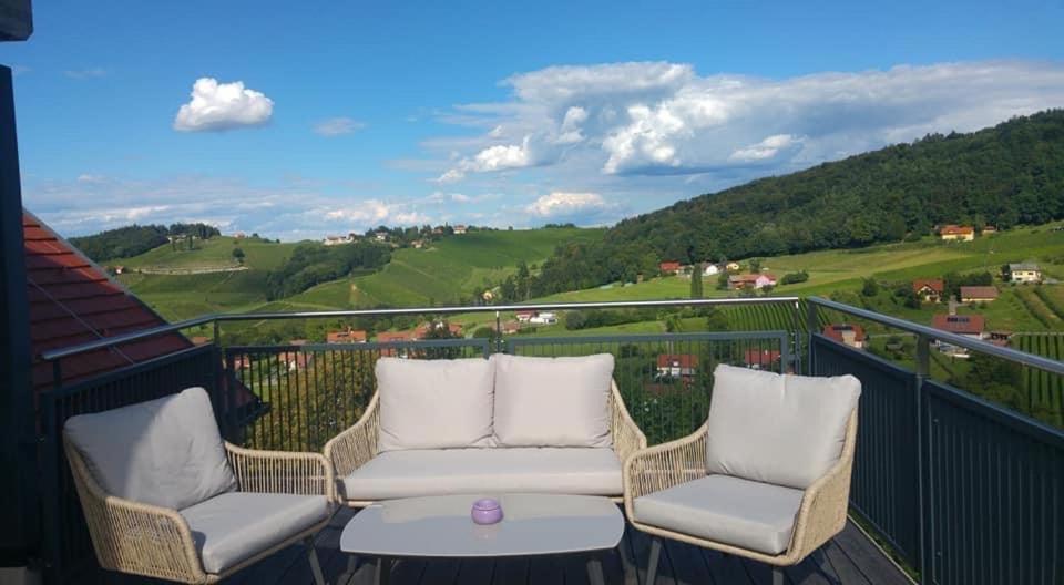 Zweytick Gaestezimmer Weingut Рач-ан-дер-Вайнштрассе Экстерьер фото