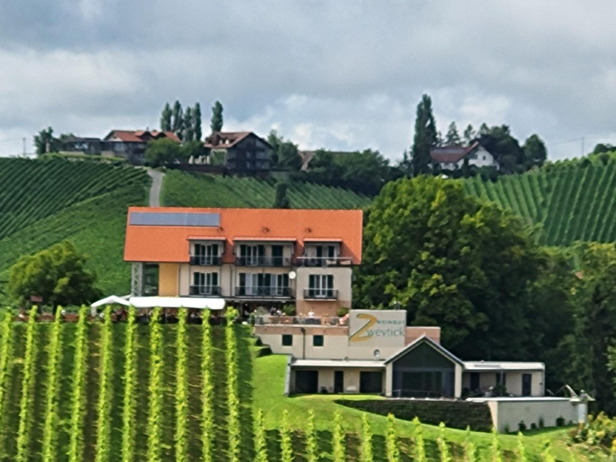 Zweytick Gaestezimmer Weingut Рач-ан-дер-Вайнштрассе Экстерьер фото
