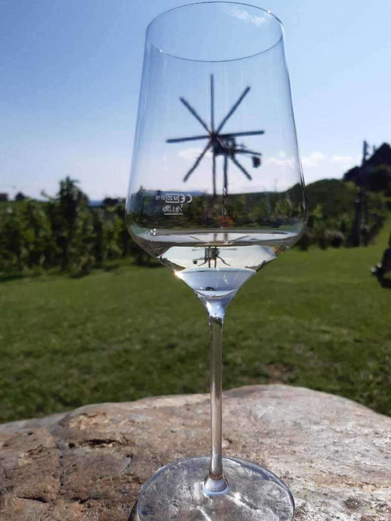 Zweytick Gaestezimmer Weingut Рач-ан-дер-Вайнштрассе Экстерьер фото