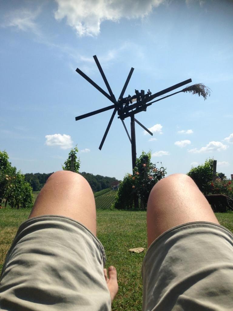 Zweytick Gaestezimmer Weingut Рач-ан-дер-Вайнштрассе Экстерьер фото