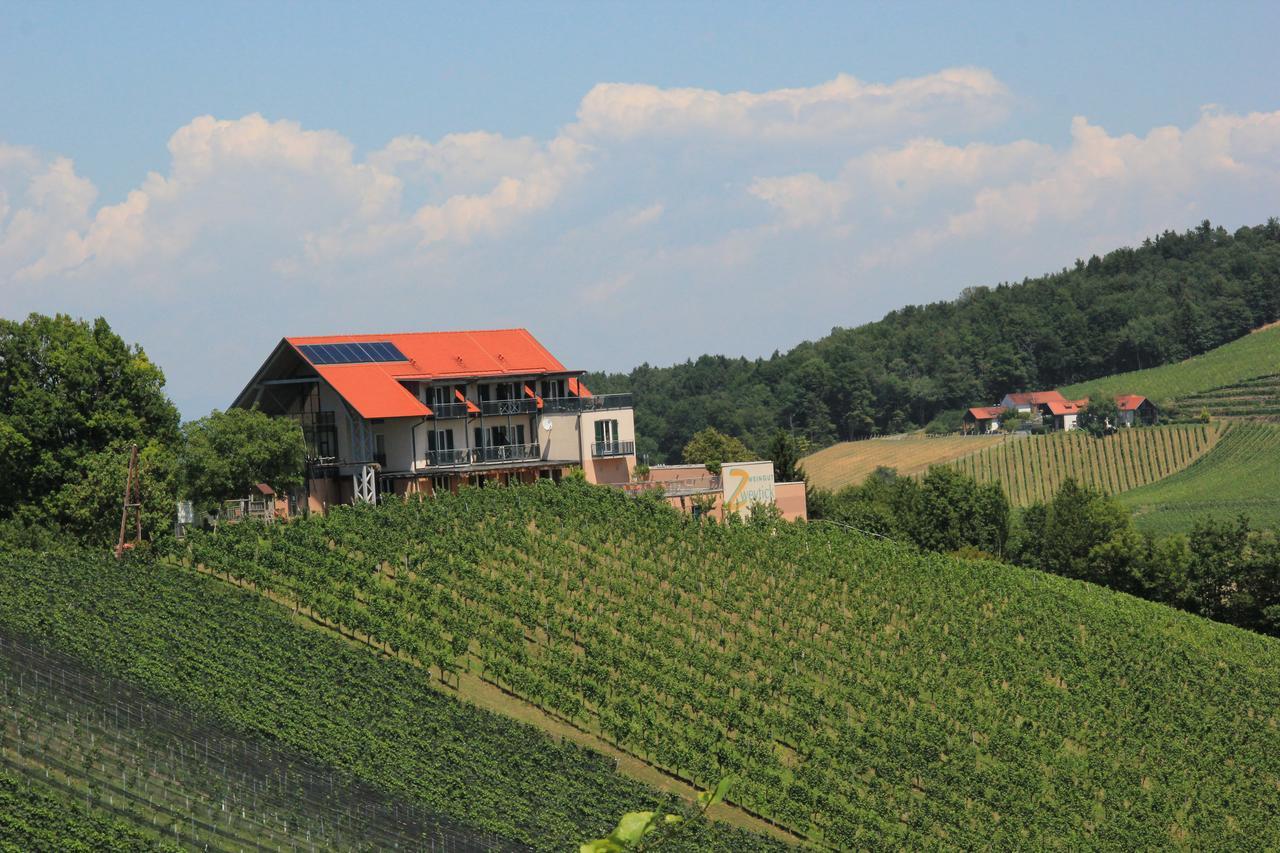Zweytick Gaestezimmer Weingut Рач-ан-дер-Вайнштрассе Экстерьер фото